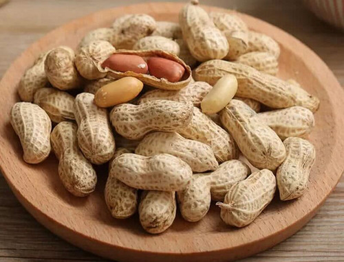 Đồng thời, nó cũng khiến bạn nạp lượng lớn muối, không tốt cho sức khỏe tim mạch, huyết áp.