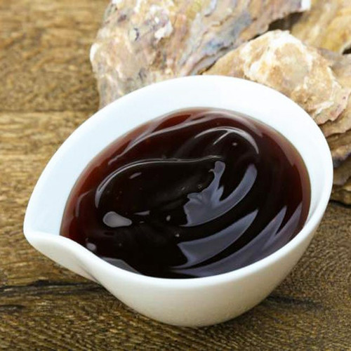 Để bảo quản dầu hào đúng cách, bạn nên cho dầu vào tủ lạnh, duy trì nhiệt độ 0-4°C. Sử dụng hết dầu hào sau khi mở nắp càng sớm càng tốt. Ngoài ra, bạn cần chú ý đến những tiêu chí sau khi lựa chọn dầu hào: