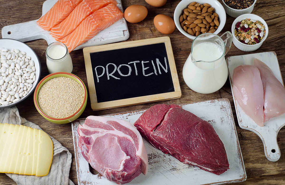 Chế độ ăn giàu protein còn giúp duy trì khối lượng cơ và trao đổi chất trong suốt quá trình đốt cháy calo giảm cân.