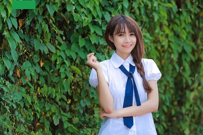 Nguyễn Thị Phi Yến sinh năm 1996, quê Nha Trang. Còn trẻ nhưng Yến đã có kinh nghiệm hai năm theo nghề DJ. Cô còn làm mẫu ảnh thời trang tại TP HCM. Trang cá nhân của 9X hút hơn 30.000 người theo dõi. Mới đây, do có việc gia đình, nữ DJ chuyển về Biên Hòa (Đồng Nai) sinh sống và làm việc.