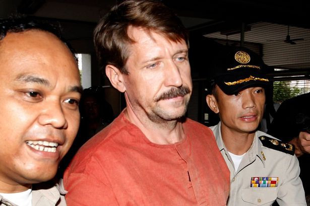 "Có thể vì thế mà tên lửa Tomahawk không phải lúc nào cũng bay được", ông Viktor Bout vừa cười vừa nói.