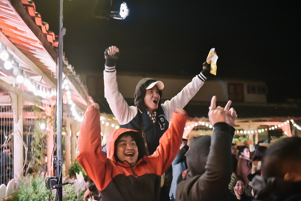 Lac giong vi co vu bong da o noi dac biet nhat Viet Nam-Hinh-4