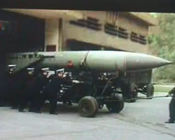 Sau Thế chiến 2, Tổng công trình sư tài năng Vladimir Chelomey đã nhận ra tiềm năng to lớn của tên lửa hành trình và đã được Bộ Quốc phòng Liên Xô khi đó rất ủng hộ. Sau chương trình tên lửa Sao băng (mà thực chất là bản sao tên lửa hành trình V-1 của Đức, có sửa đổi phần động cơ), chương trình phát triển tên lửa hành trình tiếp theo của Liên Xô được biết đến dưới mã P-5; Năm 1954, Văn phòng số 52 được giao phát triển tên lửa hành trình chống hạm P-5 và chỉ sau đó một năm, mẫu thử nghiệm đã hoàn thành.