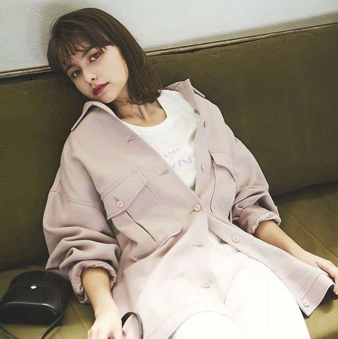 Năm 2019, Lina chiến thắng cuộc thi Miss iD2020 - chương trình tìm kiếm người mẫu thế hệ mới nổi tiếng của Nhật Bản. Thành công tại cuộc thi này là bước đệm giúp cô nàng được công chúng và giới truyền thông biết tới nhiều hơn.