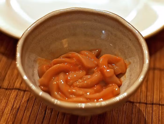 Shiokara là một món hải sản lên men (chủ yếu là mực) của người Nhật. Thông thường nội tạng mực được vứt đi khi làm sạch nhưng ở Nhật Bản thì được chế biến thành món ăn ngon lành. Muối mặn là vị chính của món shiokara và cũng khiến nó trở thành món ăn "đắt khách". Shiokara được phục vụ trong quán rượu hoặc ăn cùng với cơm trắng.