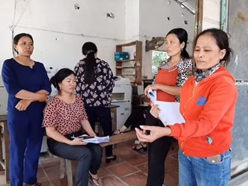 Thu hon 8 ti tien dau gia dat cua dan, nu ke toan dot tu bat thuong-Hinh-2