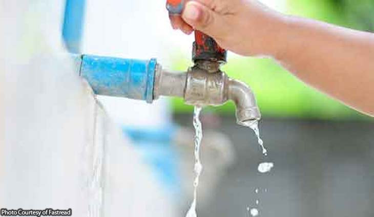 Nguyên do là vì nhiều người lo sợ đã sử dụng nguồn nước sinh hoạt bị ô nhiễm hóa chất và gây nguy hiểm tới sức khỏe. Video: Nước sạch Hà Nội bị nhiễm dầu thải? (nguồn: VTC14)