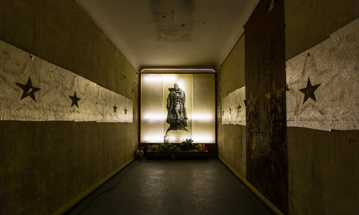 Căn cứ quân sự tại Wünsdorf là một trong những nơi đồn trú của binh lính Liên Xô. Họ thường ở tại nơi này trong khoảng 2 - 3 năm.