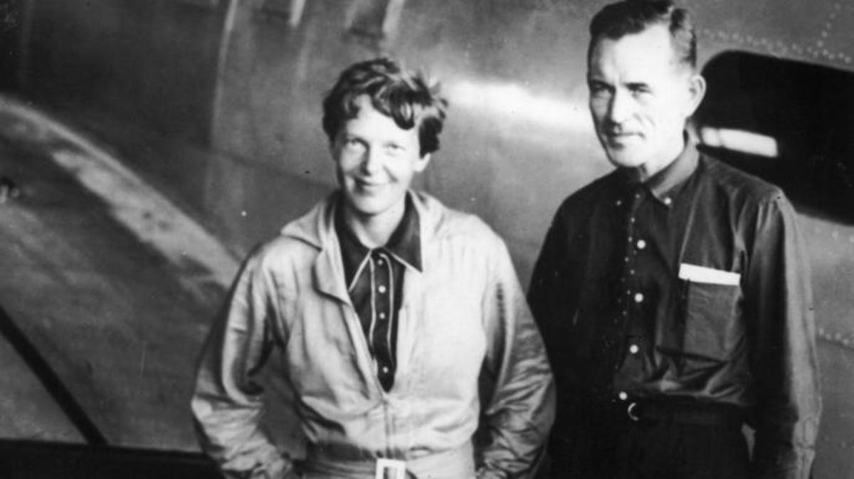 Thế nhưng, ông Ballard và các cộng sự kết thúc cuộc tìm kiếm máy bay chở Amelia Earhart và hoa tiêu Fred Noonan mà không tìm thấy bất cứ mảnh vỡ nào của chiếc phi cơ xấu số.