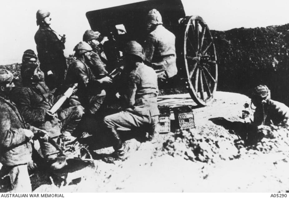 Sau khi kiểm quân, Australia và New Zealand phát hiện một binh sĩ bị mất tích trong cuộc chiến. Ngay sau đó, người ta nghe thấy tiếng của người lính mất tích gọi đồng đội ở trận địa giữa hai bên. Người lính này bị thương nên không thể di chuyển.