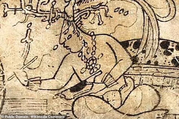 Thỉnh thoảng, nhiều cánh rừng bị người Maya chặt phá để nhường chỗ cho các kênh đào, mương thủy lợi.