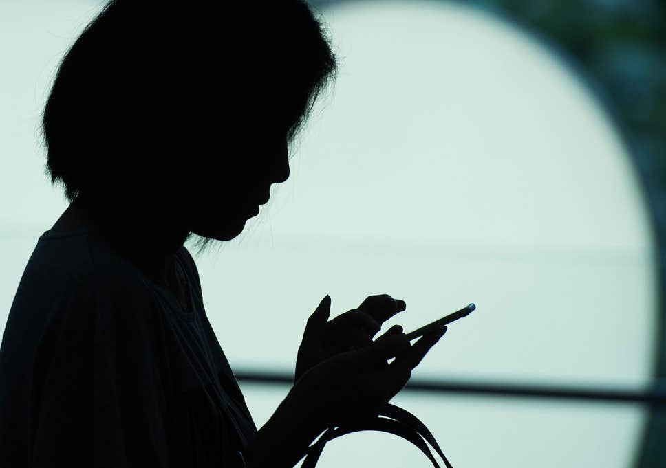 Sau khi cầm trong tay những thông tin mật trên, điệp viên Peterson tìm cách gửi nó về Mỹ an toàn để tránh bị Liên Xô phát hiện.