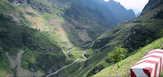 Tờ CNN của Mỹ cũng từng ca ngợi Mã Pì Lèng là một trong những điểm phượt thú vị dành cho du khách.