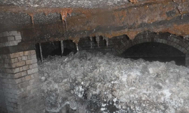 Khung khiep thu keo ra tu ruot 