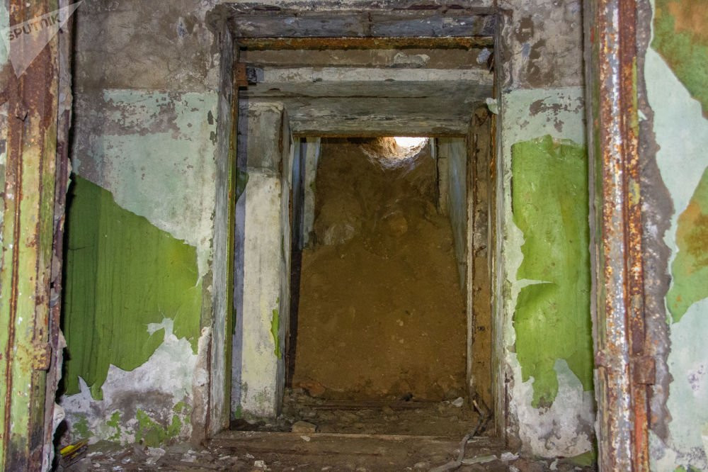 Theo đó, cơ sở hạt nhân Dvina tuyệt mật một thời trở nên hoang vắng, tĩnh mịch đến rùng rợn.