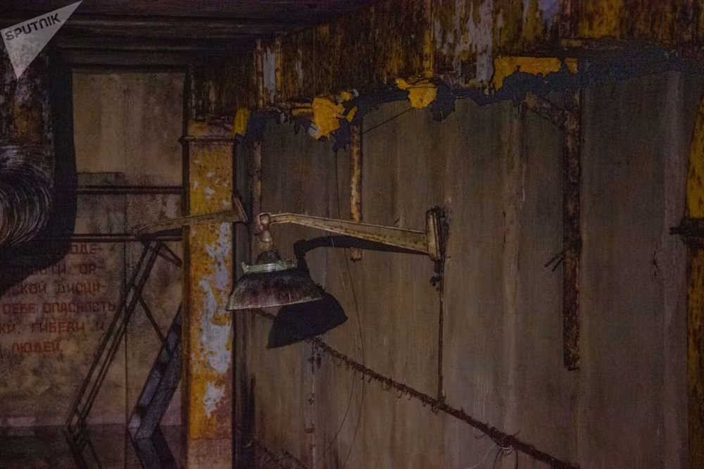 Nhiều vật dụng, thiết bị trong cơ sở hạt nhân một thời của Liên Xô bị hoen rỉ. Video: Mỹ rút khỏi hiệp ước hạt nhận INF với Nga (nguồn: VTC14)