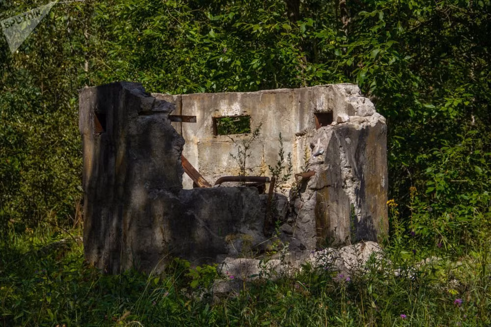 Tới năm 1990, cơ sở hạt nhân Dvina ngừng hoạt động và bị bỏ hoang phế.