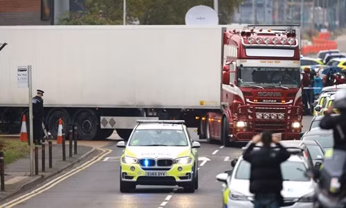 Manh khoe tinh vi cua bang dang dua nguoi di cu trai phep vao Anh