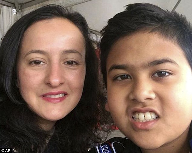 Hai anh em Miguel lên chuyến MH17 cùng với gần 300 hành khách. Khoảng 2 giờ sau khi máy bay cất cánh, máy bay bị bắn rơi khi bay qua không phận Ukraina, khu vực gần biên giới với Nga.