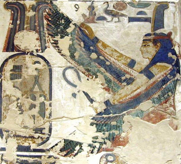 Các chuyên gia khảo cổ phát hiện lăng mộ từng bị đột nhập và cướp phá. Hậu quả là các chuyên gia không tìm thấy xác ướp nào trong mộ cổ.