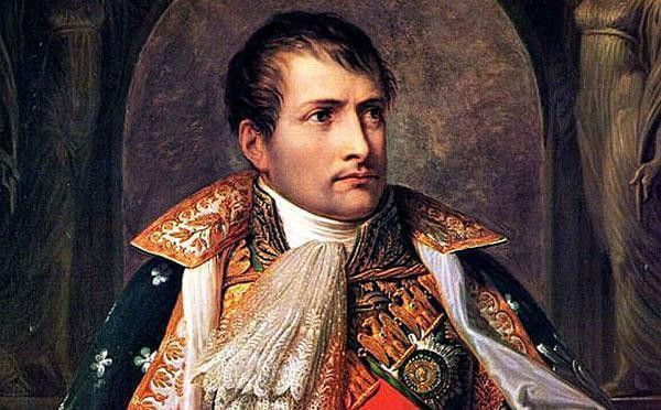 Napoleon - ông hoàng nổi tiếng nước Pháp cũng được Nostradamus dự đoán số phận. "Một đội quân lớn sẽ tràn vào nước Nga/Những người bị xâm lược sẽ phá hủy một thành phố/Quân chủ lực sẽ phản công/Những kẻ chiến bại sẽ chết trên miền đất trắng", trích những câu thơ của Nostradamus tiên tri về Napoleon.