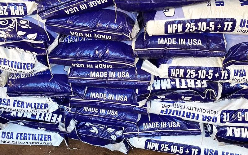 Đắk Lắk: Tạm giữ chủ cơ sở sản xuất phân bón nghi giả Dak Lak: Tam giu chu co so san xuat phan bon nghi gia