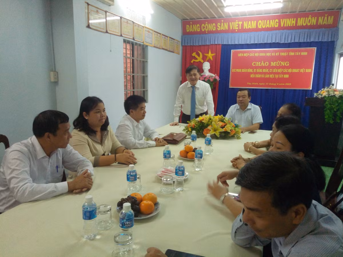 VUSTA lam viec tai Tinh uy Tay Ninh-Hinh-6