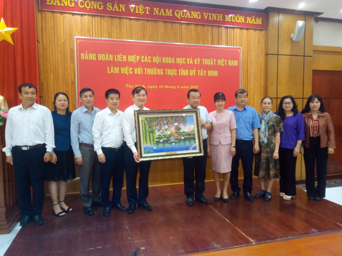 VUSTA lam viec tai Tinh uy Tay Ninh-Hinh-4