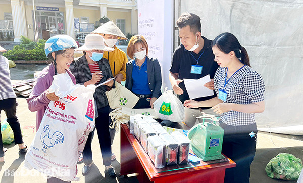 TP Bien Hoa: Tu 1/7 phan loai chat thai ran sinh hoat tai nguon