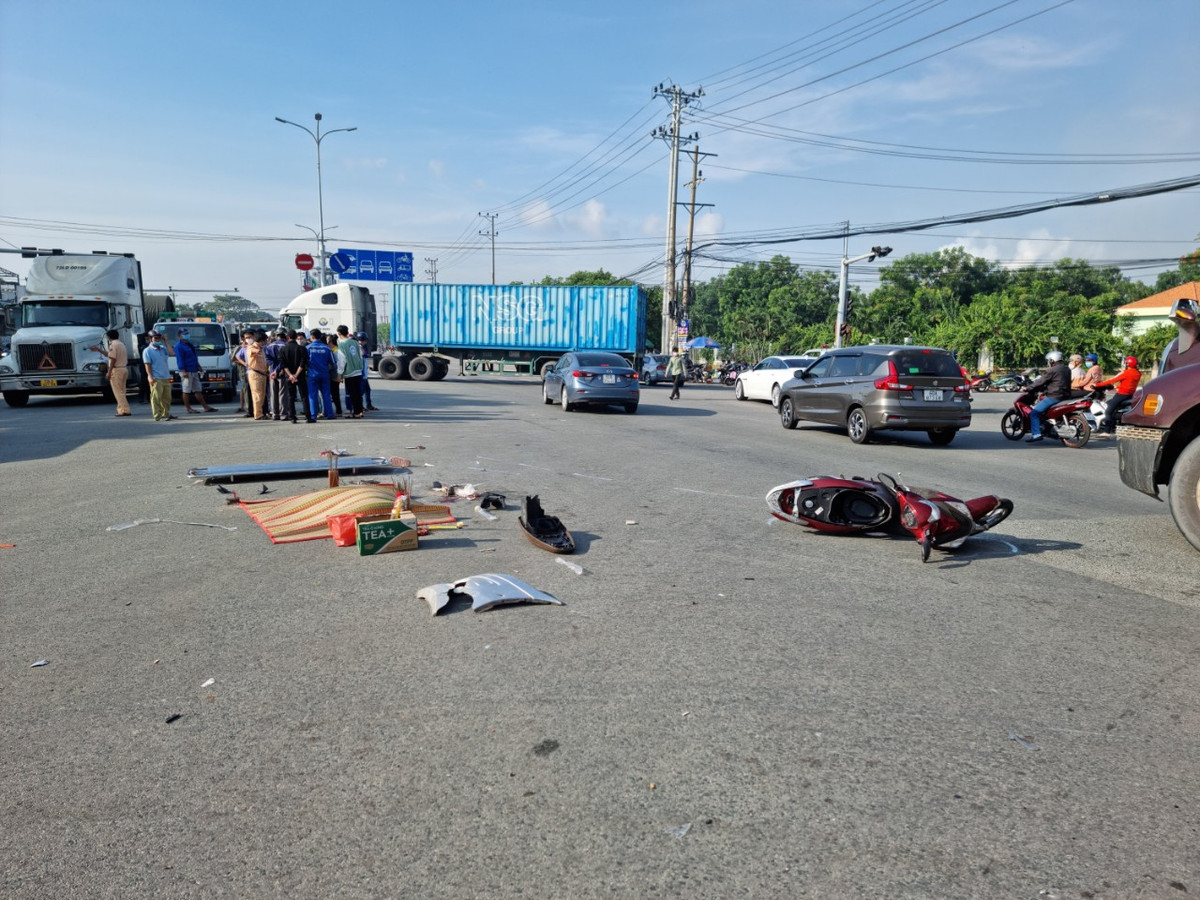 Bắt giam tài xế xe khách Hoa Mai gây TNGT chết người - Hình 2 Bat giam tai xe xe khach Hoa Mai gay TNGT chet nguoi-Hinh-2