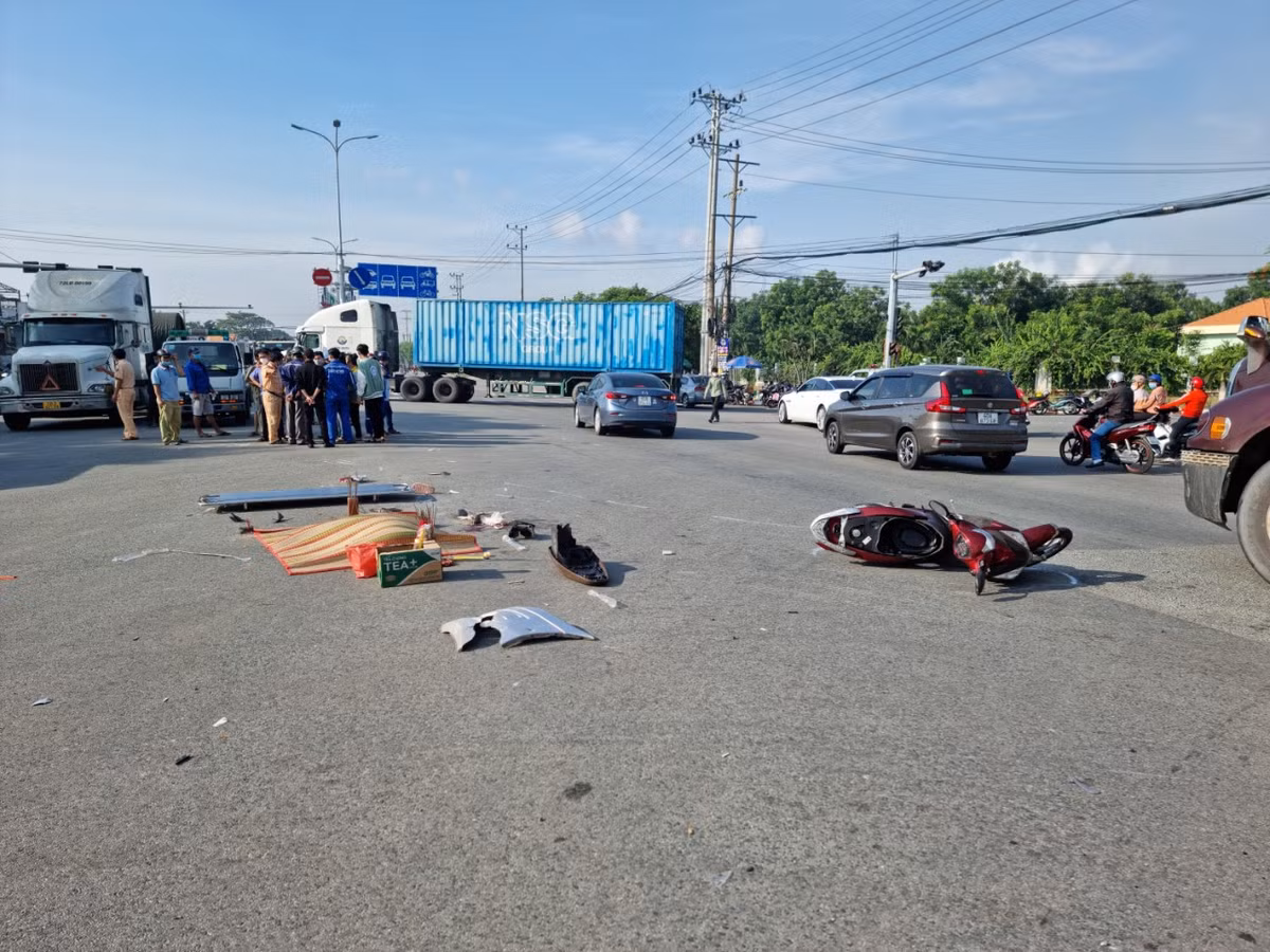 Bat giam tai xe xe khach Hoa Mai gay TNGT chet nguoi-Hinh-2