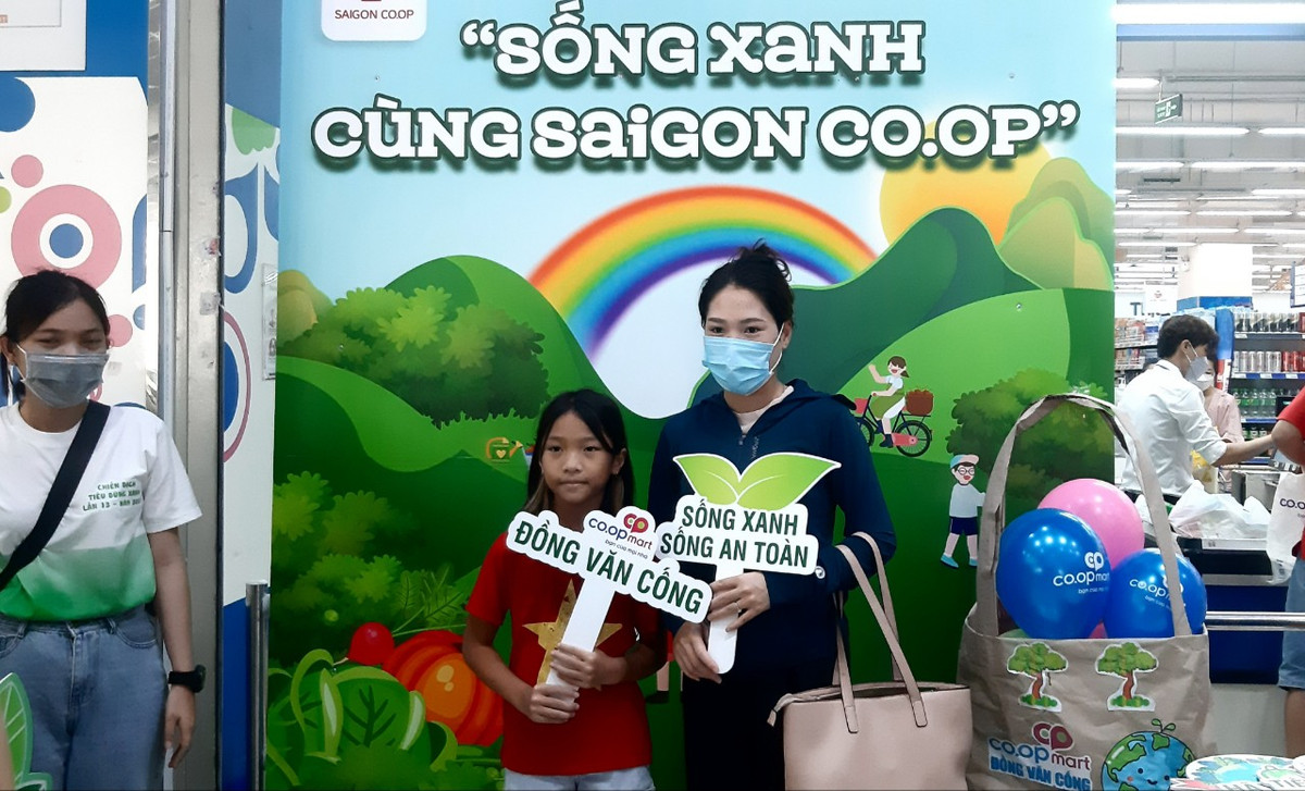 “Gia dinh xanh cung hanh dong” huong ung chien dich Tieu dung xanh nam 2022