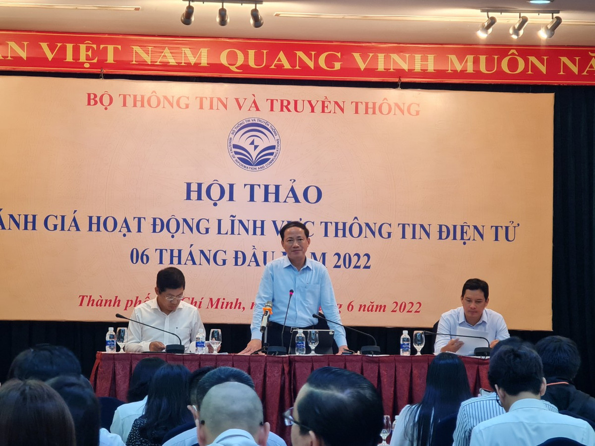 Xu phat nghiem tinh trang “bao hoa” tap chi, trang thong tin dien tu tong hop-Hinh-2