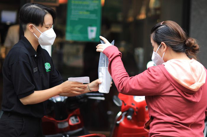 TP.HCM chua cho phep dich vu an uong tai cho mo lai