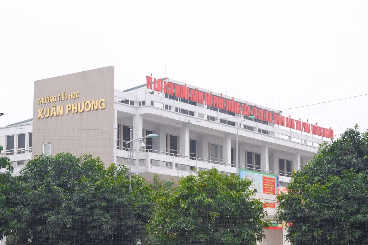 Can canh noi cach ly 80 co tro truong Tieu hoc Xuan Phuong