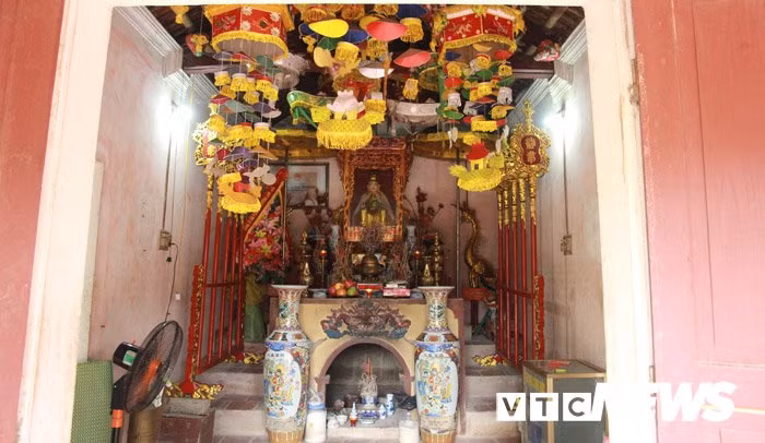 Lan xuong song Chu tim ngoi mo co khong lo nghi cua vo vua Le Loi-Hinh-3