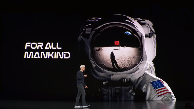 CEO Apple tuyên bố người dùng mua iPhone, iPad từ bây giờ sẽ được tặng 1 năm sử dụng Apple TV+ miễn phí.