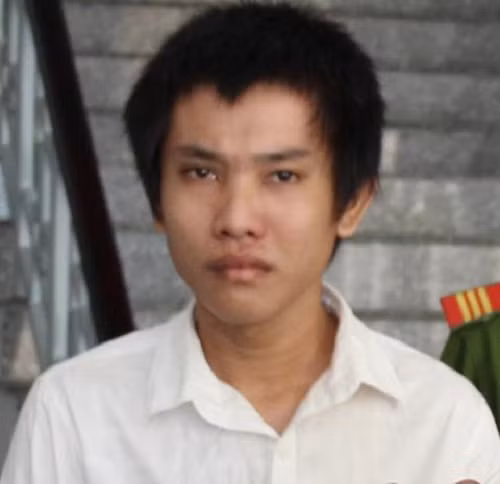 Keo khoa quan ban gai de to tinh tao bat ngo