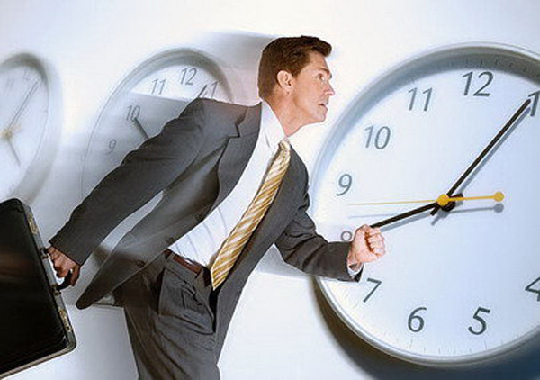 Người thuộc tuýp đam mê công việc sẵn sàng dành toàn bộ thời gian để có được thành tựu riêng. Với họ, cảm giác hưng phấn trong quá trình cống hiến rất mạnh, không có nhu cầu về yêu đương. Đôi khi, sâu thẳm trong lòng họ cũng trống trải nhưng công việc bận rộn cuốn họ theo, không có thời gian để xây dựng mối quan hệ lâu dài. Ảnh minh họa.