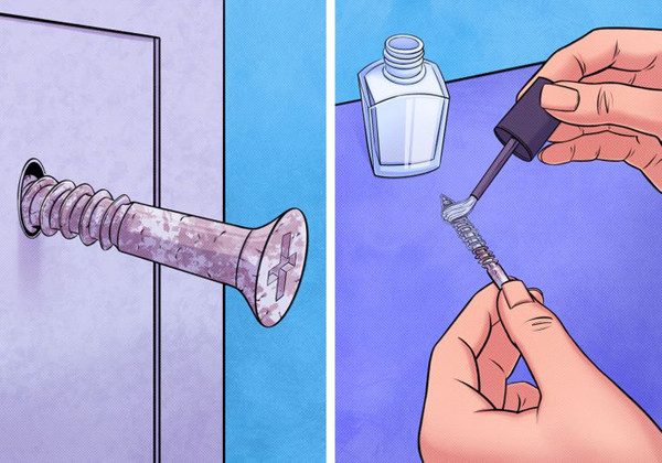 Siết ốc vít bị lỏng bằng sơn móng tay: Nếu ốc vít lỏng lẻo so với lỗ khoan, bạn có thể dùng sơn móng tay trong suốt quét quanh thân chúng. Đợi vít khô, bạn tra chúng vào lỗ sẽ thấy vừa vặn hơn.