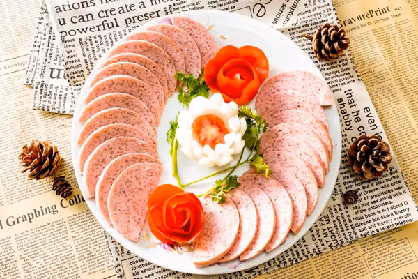 Cần nhấn mạnh rằng không có liều lượng tối thiểu nitrosamine gây ung thư, và nếu dùng liều lượng thấp, lâu dài cũng sẽ làm tăng nguy cơ ung thư. Do vậy, bạn cần chú ý những vấn đề sau khi lựa chọn thịt chế biến sẵn: