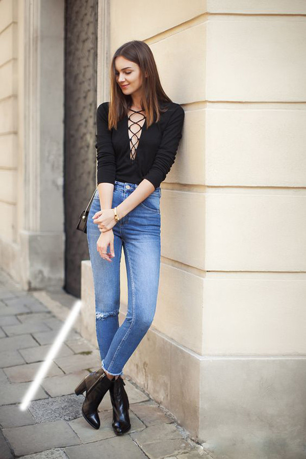 Nhiều màn lên đồ nhận được lời khen hết lời nhờ tôn vinh vẻ đẹp của người phụ nữ.