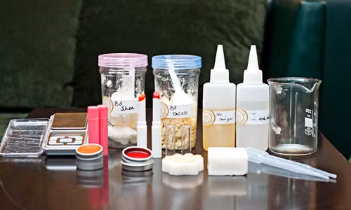 Lua chon, bao quan son handmade the nao cho dung?