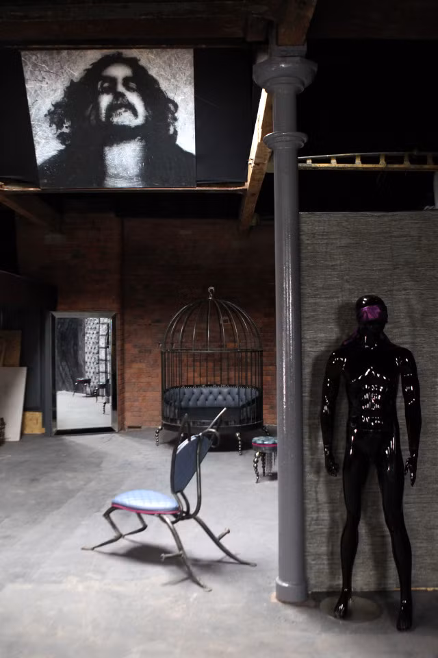 Ở sự kiện lần này, chiếc lồng chim khổng lồ là chủ đề chính. Ngoài ra, các căn phòng có ngăn sẽ tổ chức hoạt động vui chơi theo chủ đề, đảm bảo khách khứa có thể thỏa mãn nhất.