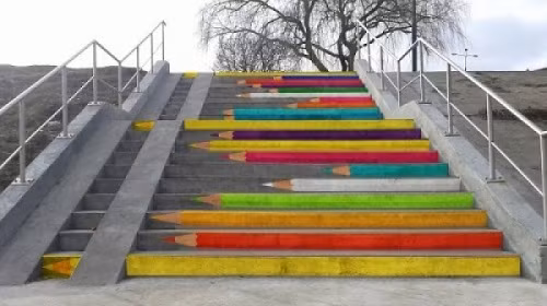 Những bậc thang ở Ba Lan trở nên khác biệt hoàn toàn khi xuất hiện bộ sưu tập bút chì đầy màu sắc.