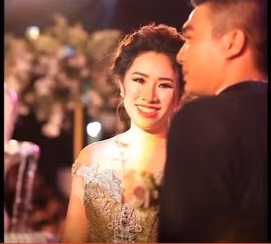 Cận cảnh nhan sắc của nữ đại gia trẻ này. Nguồn ảnh: Youtube/tintuc24h.