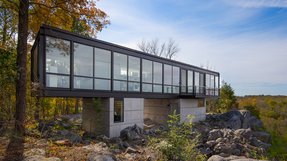 Noi that dep bat ngo trong ngoi nha cheo leo tren nui da-Hinh-3