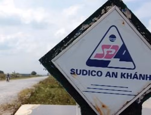 Dự án Nam An Khánh của Sudico được triển khai từ lâu nhưng tới nay nhiều hạng mục chậm tiến độ. Hậu quả để lại cho người mua là dự án chậm tiến độ, bỏ hoang hay không thể ở được vì thiếu cơ sở hạ tầng.