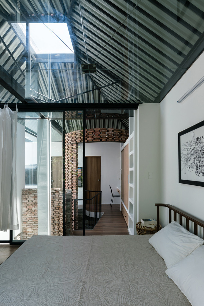 Ngoi nha gach moc o Sai Gon dep gian di tren bao Tay-Hinh-8