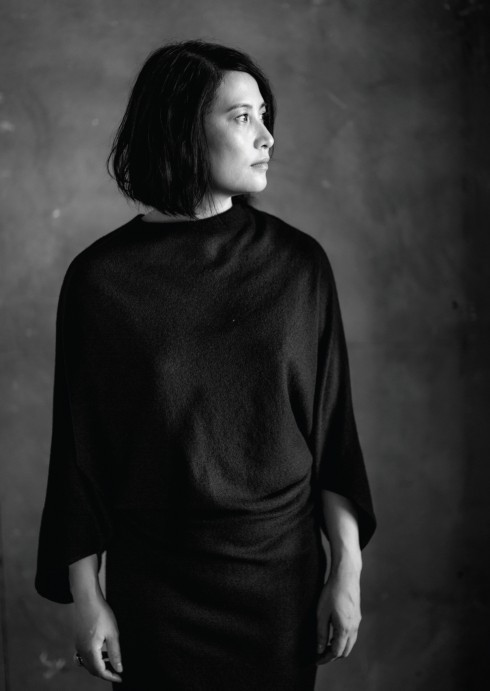 Cô gái này từng trả lời báo chí rằng, thời trang nằm trong “bản năng” của mình bởi từ nhỏ Hoài Anh đã rất thích cắt may, thêu thùa, trang trí, đan lát và khi có cơ hội, bản năng trong cô bùng cháy để mang đến thành công như ngày hôm nay.